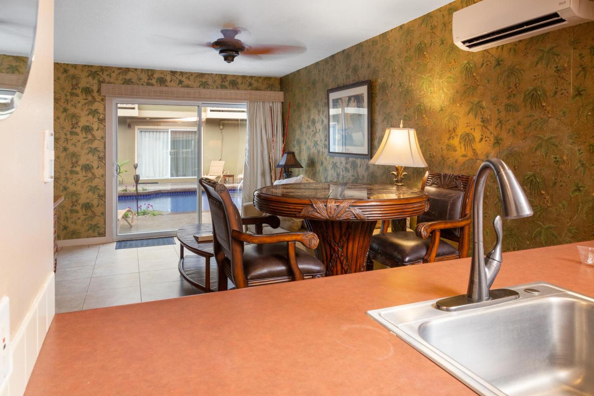 Lotus Suite, 1 Bedroom, Sleeps 4, Pool & Bbq, Pre-Renovation Summer Sale Кихей Экстерьер фото